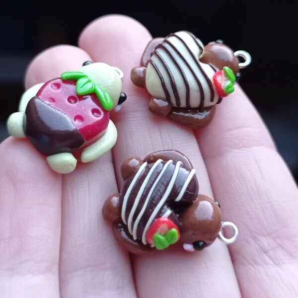 Handmade polymer clay Valentine's-themed turtle charms - heart chocolate/strawberry/charms/necklace/keychain/phone charm/gifts/kawaii/food