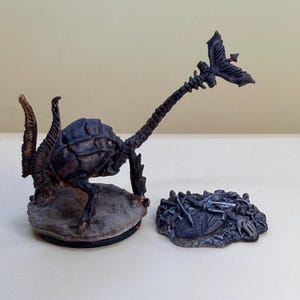 Rust Monster with Treasure - Hand Painted DnD Mini - Dungeons and Dragons RPG Figure
