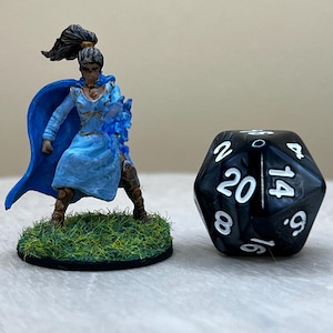 Female Human Sorceress, Hand Painted Dungeons and Dragons Miniature