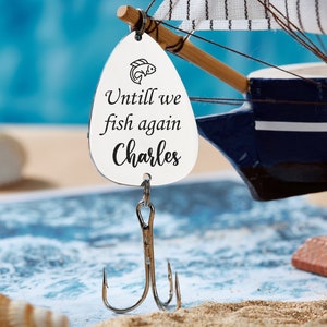 Personalisierte Angeln Schlüsselanhänger, Geschenk für Papa, Angeln Bobber & Haken, maßgeschneiderte Fisch Schlüsselanhänger, Angeln Leben, Fischen Geschenk, Fischer Geschenk
