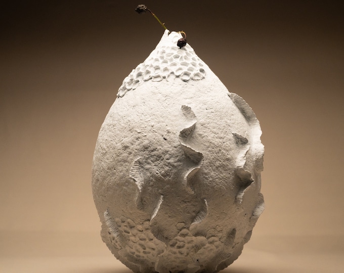 Handmade Paper Mache White Vase: Modern Rustic Charm for Coastal and Farmhouse Decor – Ideal Housewarming Gift for Stylish Decor