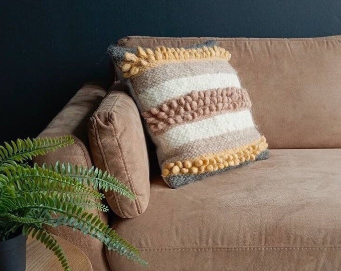 Handwoven Wool Throw Pillow Cover - Decorative, Cozy, and Textured Pillow - Ideal for Bohemian Home Decor - Handmade with Natural Sheep Wool