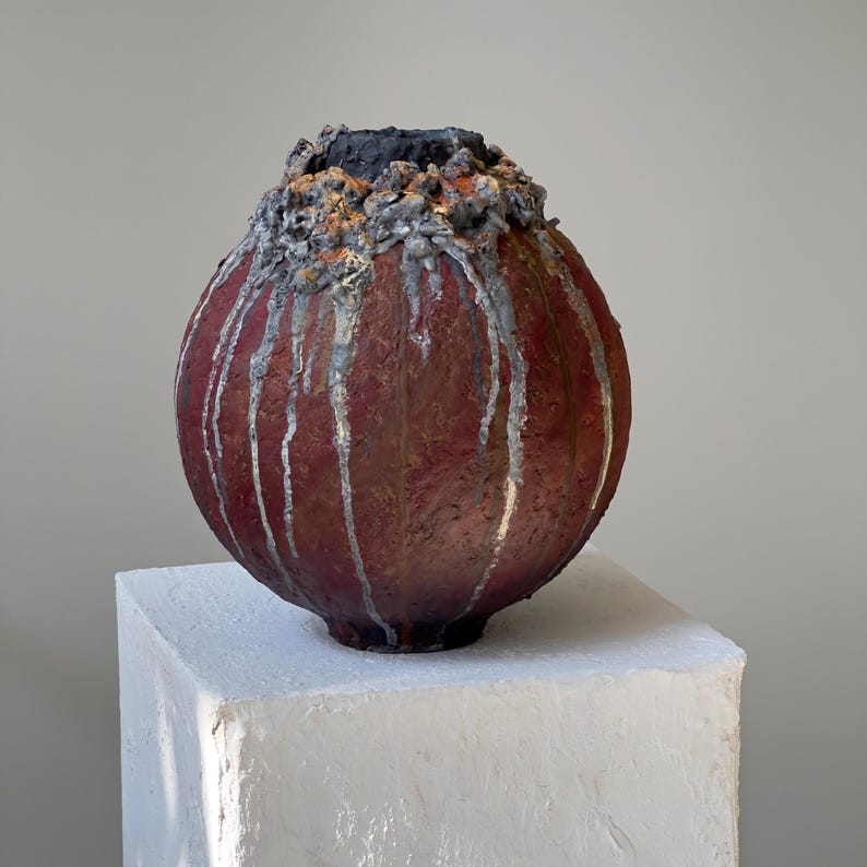 Expressionist clay sculpture