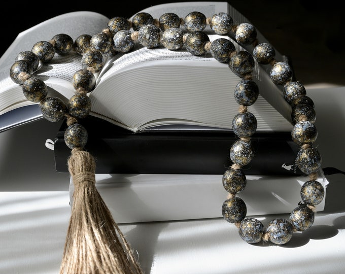 Wooden Bead Garland with Tassels – Modern Farmhouse Beads for Home Décor – Wood Beads Ideal for Bohemian Decor, Coffee Table, Shelf