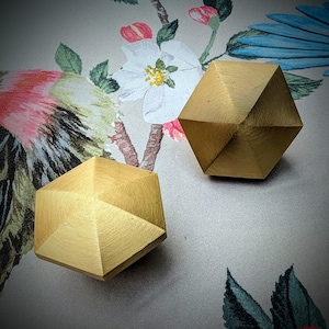 Gold brass hexagonal pyramid drawer pull/geometric cabinet handle/gold furniture hardware/hexagonal door knob/furniture renovation handle