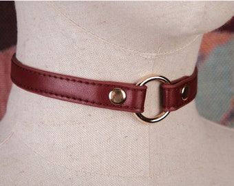 Red real leather collar womens or men/O ring leather choker necklace with heart-shaped buckle/Custom choker collar Oring/Daddys girl collar