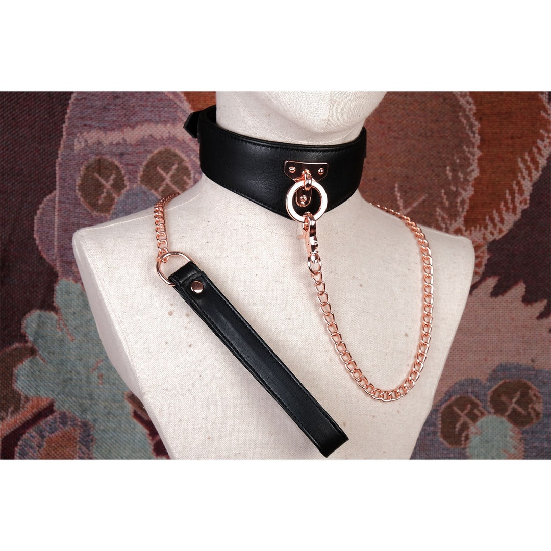Black Vegan Friendly Leather Collar and Leash Restraint for Women & Men
