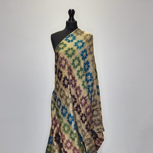 Saatrangi Banarsi Dupatta