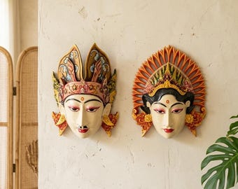 Balinese Bride & Groom Couple Wooden Wall Hanging