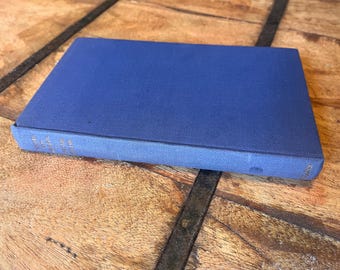 Vintage 1956 Oscar Wilde Poems and Essays Collins Small Hardback Book Kingsley Amis Introduction