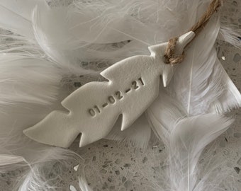 Feather hanging clay sign, decoration, ornament. Lost one, remember, memory, miscarriage, memorial, sentimental. Eco-friendly