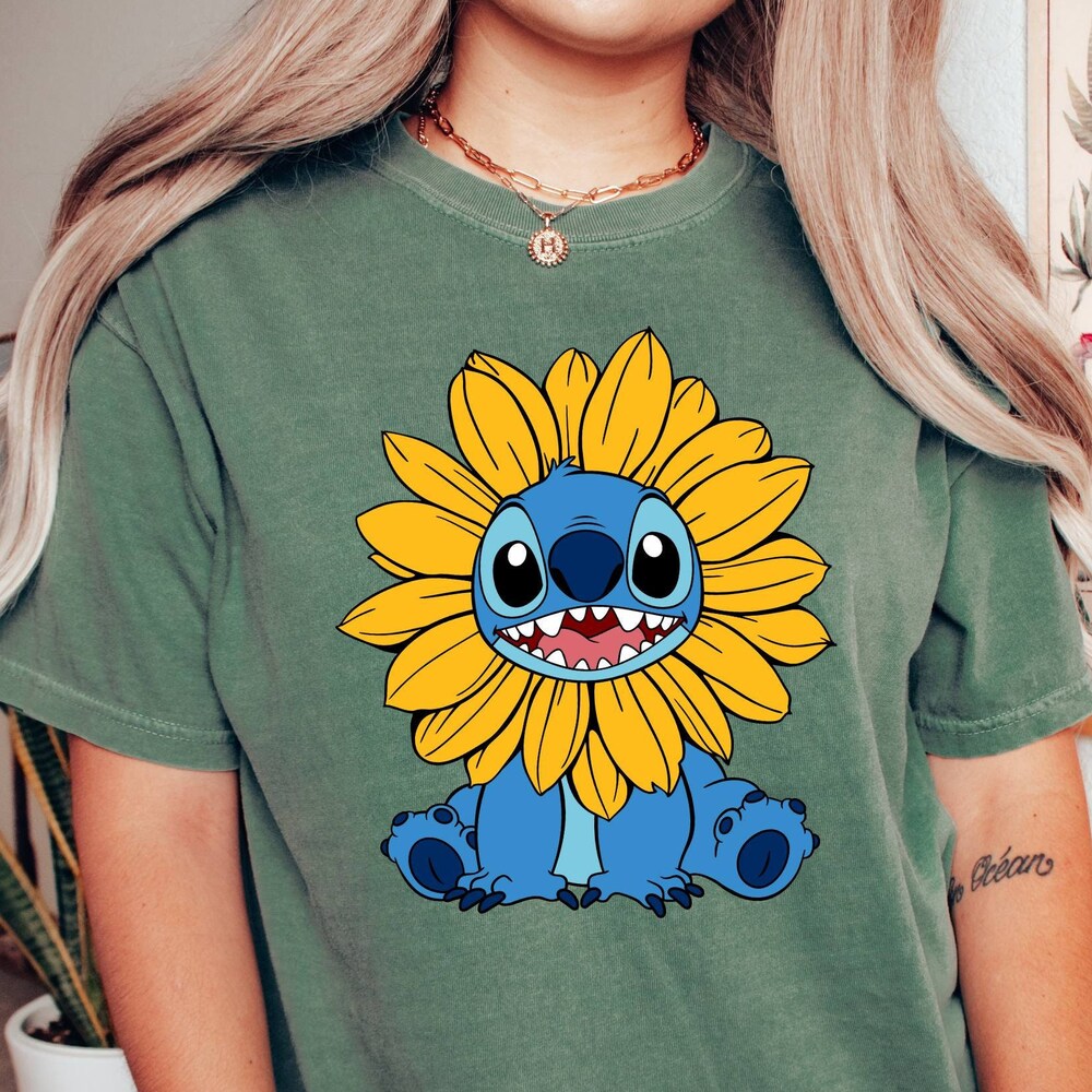 Comfort Colors Oversized Tee, Stitch Sunflower Oversized Tee, Disney Stitch Tee, Floral Stitch Tee, Sunflower Shirt, Disney Family Trip Tee