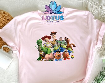 Camisa disney Toy Story, camisa de personajes de Toy Story, camisa Woody, camisa de vacaciones disney, regalo para niños pequeños, camisa Disney Kids, camisa Jessie