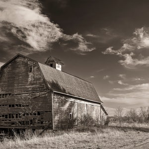 Abandoned Country Barn New York Countryside - Rural Landscape Vintage Black & White Canvas Print, Wall Art, Wall Decor