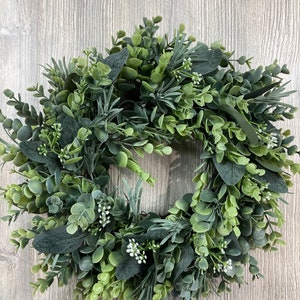 Year Round Front Door Wreath, Greenery Wreath, Farmhouse Wreath, Eucalyptus Wreath, Neutral Door Decoration, New Home gift, small wreath