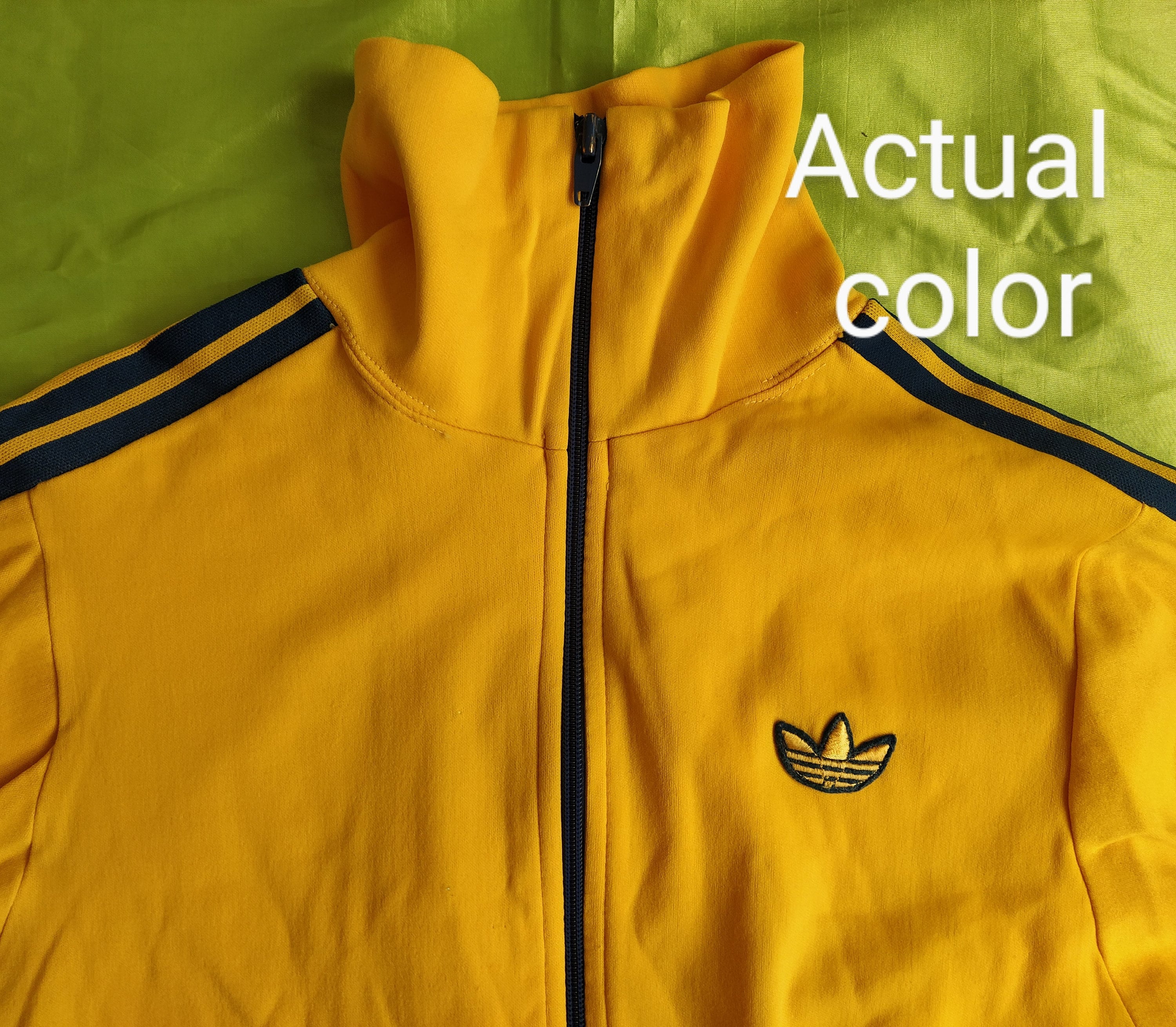 Adidas Originals Vintage No Tag 70s or 80s Men Women Unisex Adidas Originals Vintage No Tag 70s or 80s Men Women Unisex