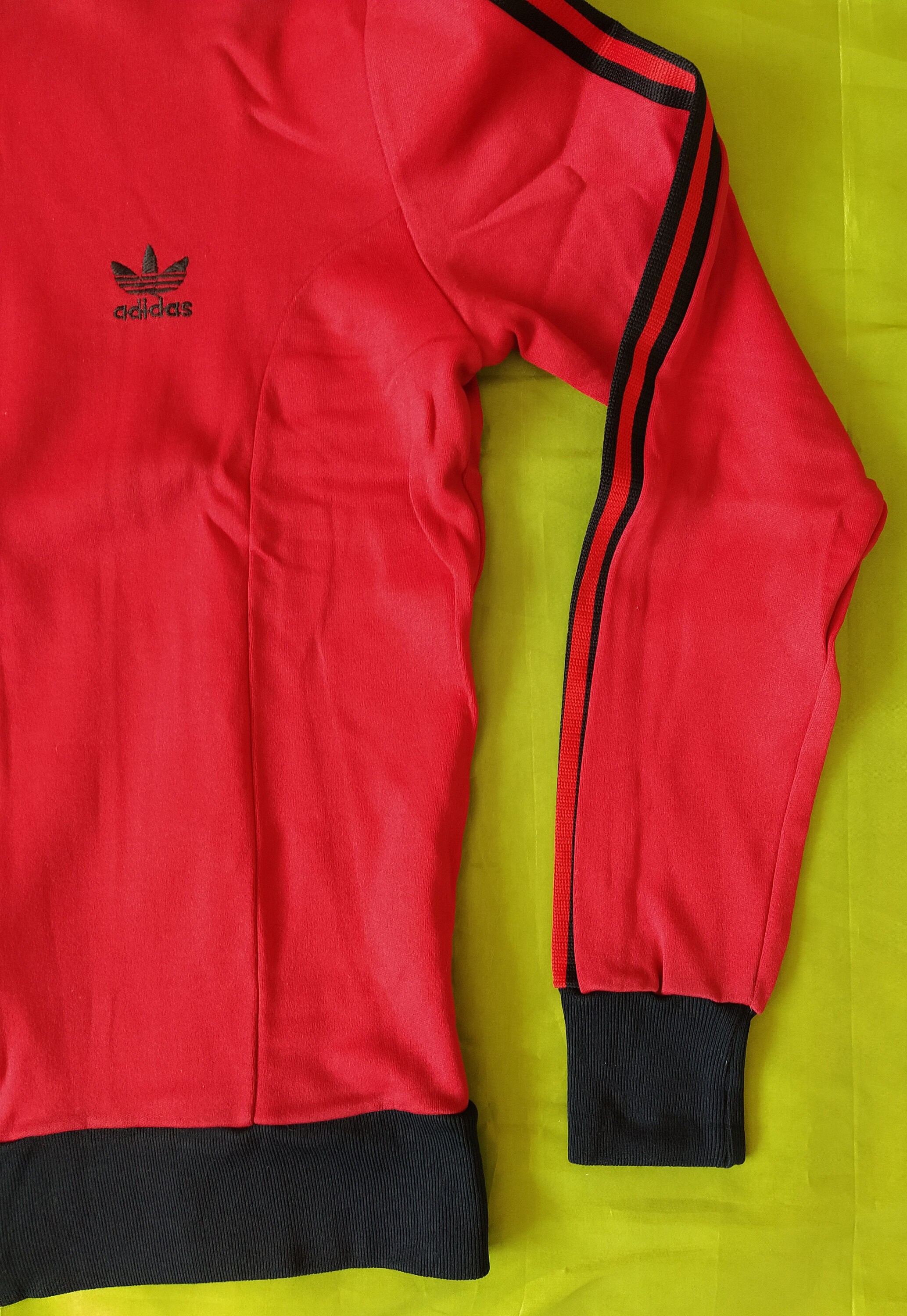 Adidas Originals 70s Vintage Women Men Unisex Track Top Adidas Originals 70s Vintage Women Men Unisex Track Top