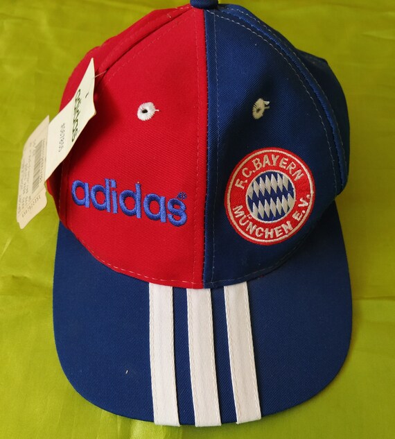 casquette adidas bleu blanc rouge