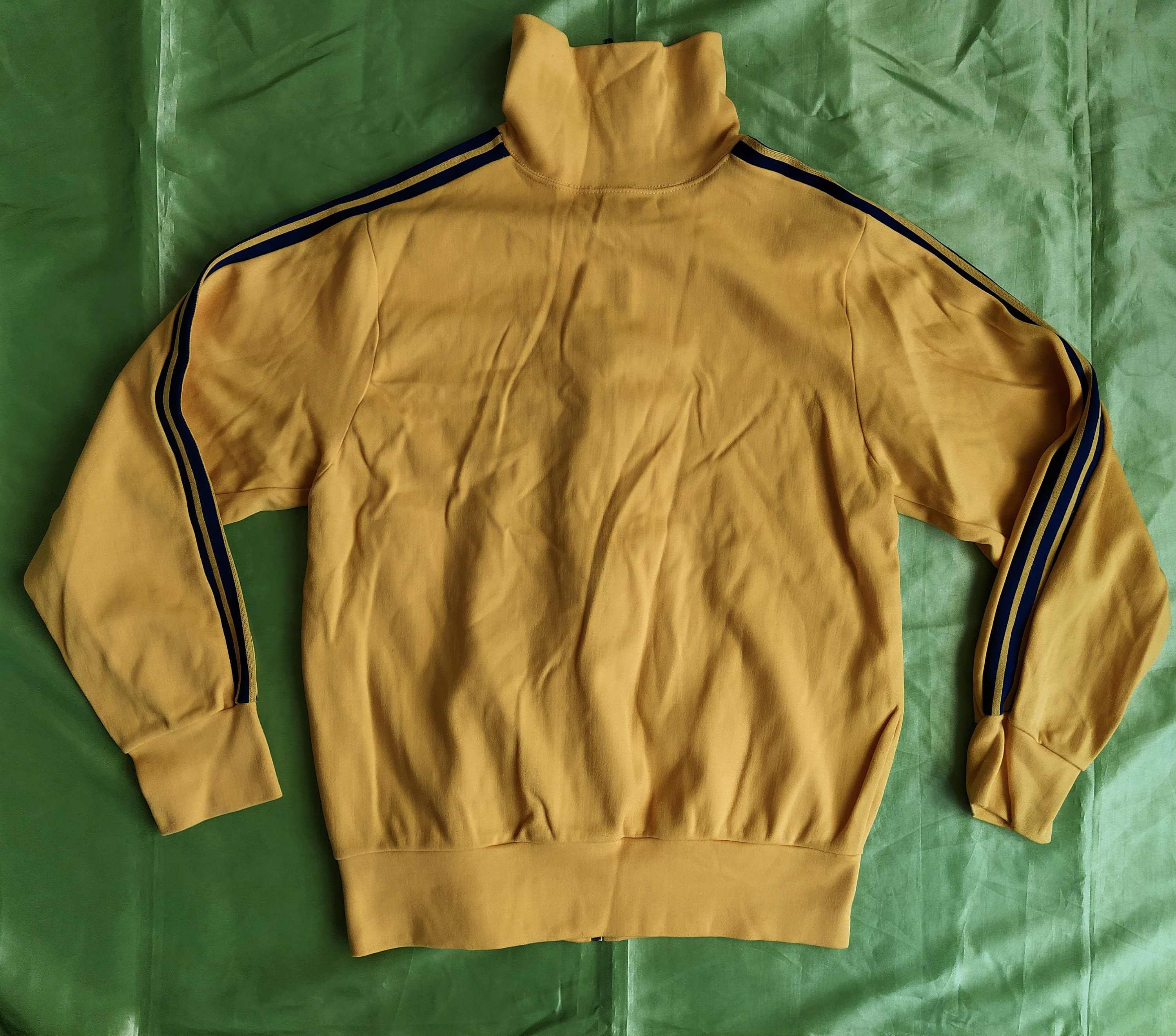 Adidas Originals Vintage No Tag 70s or 80s Men Women Unisex Adidas Originals Vintage No Tag 70s or 80s Men Women Unisex
