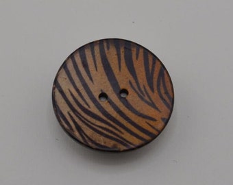 Coconut Shell Button With Tiger Stripes – 2 hole (3A-08)