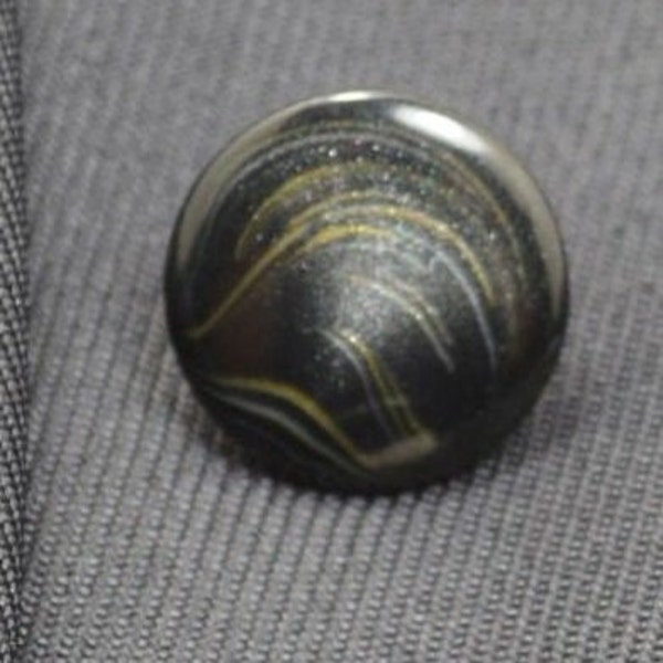 Black Marbled with Shades of Gray to White Plastic Button – self shank (CC-03)