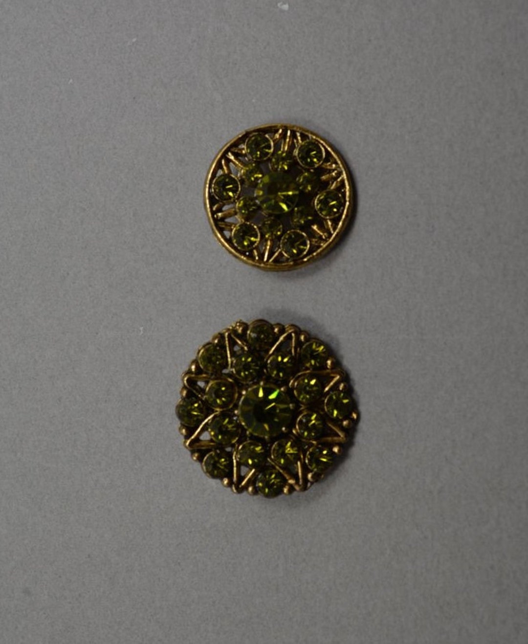 Chartreuse Crystal Button Set in Burnished Gold - Shank (G-15) - Etsy