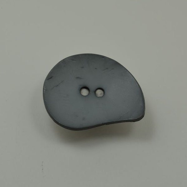 Soft Sea Foam Blue Green Amoeba Shaped – 2-hole Button (BB-07)