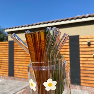 Glass straws | cute straws | green glass straw | pink glass straw | brown glass straw | cute cups and straws