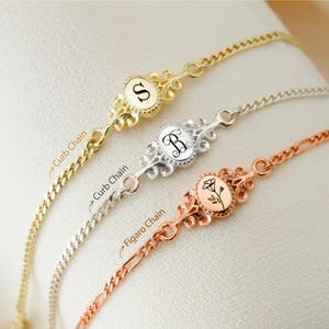 Pulseira de estilo vintage personalizada, pulseira de letras de prata esterlina 925, pulseira de flor de nascimento, pulseira com inicial de monograma, presentes personalizados