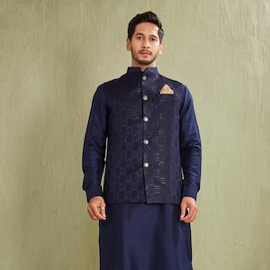 Lady Dwiza Indian Royal Designer ethnische Hochzeitskleidung Traditionelle Trauzeugen Kurta Pyjama Mit Nehru Jacke für Männer