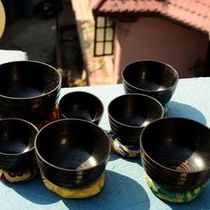 Tibetan singing bowl Natural Black set- Singing bowl set of 7 -7 Chakra healing singing bowl set for healing & Meditation-Singing Bowls-Yoga