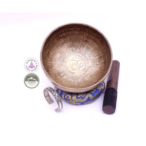 Om Carved handmade singing bowl -6.5 inches Diameter Mantra -Blessed Tibetan singing bowl- for Healing chakra, meditation and mindfulness