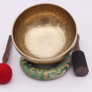 7 inches Diameter Plain Dim singing bowl-Blessed Tibetan singing bowl- Singing bowl for Healing-Chakra Balance-Simple Singing Bowl-7 root-