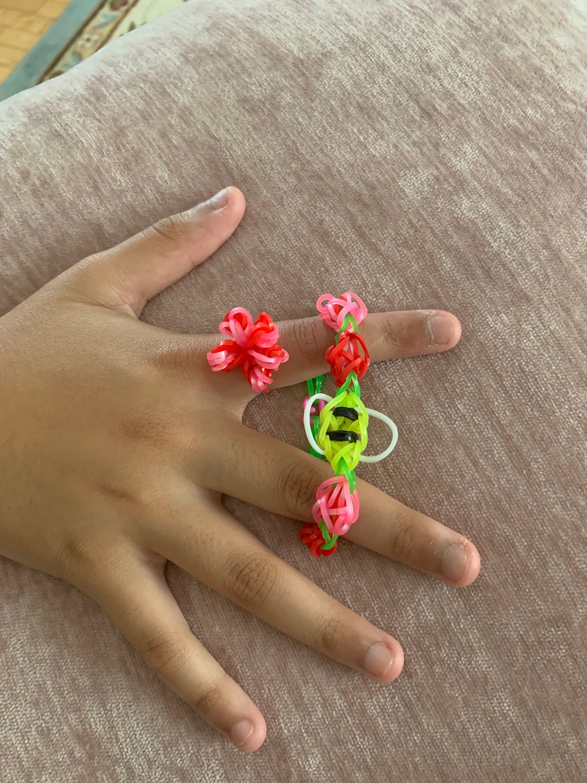 Rainbow Loom Flower Ring