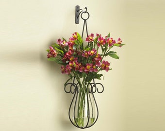 31" Hanging Basket & Drop Vase