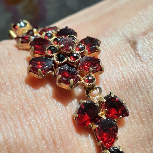 Czechoslov Garnet Bracelet 1940s with Flower design and Tombac backing.