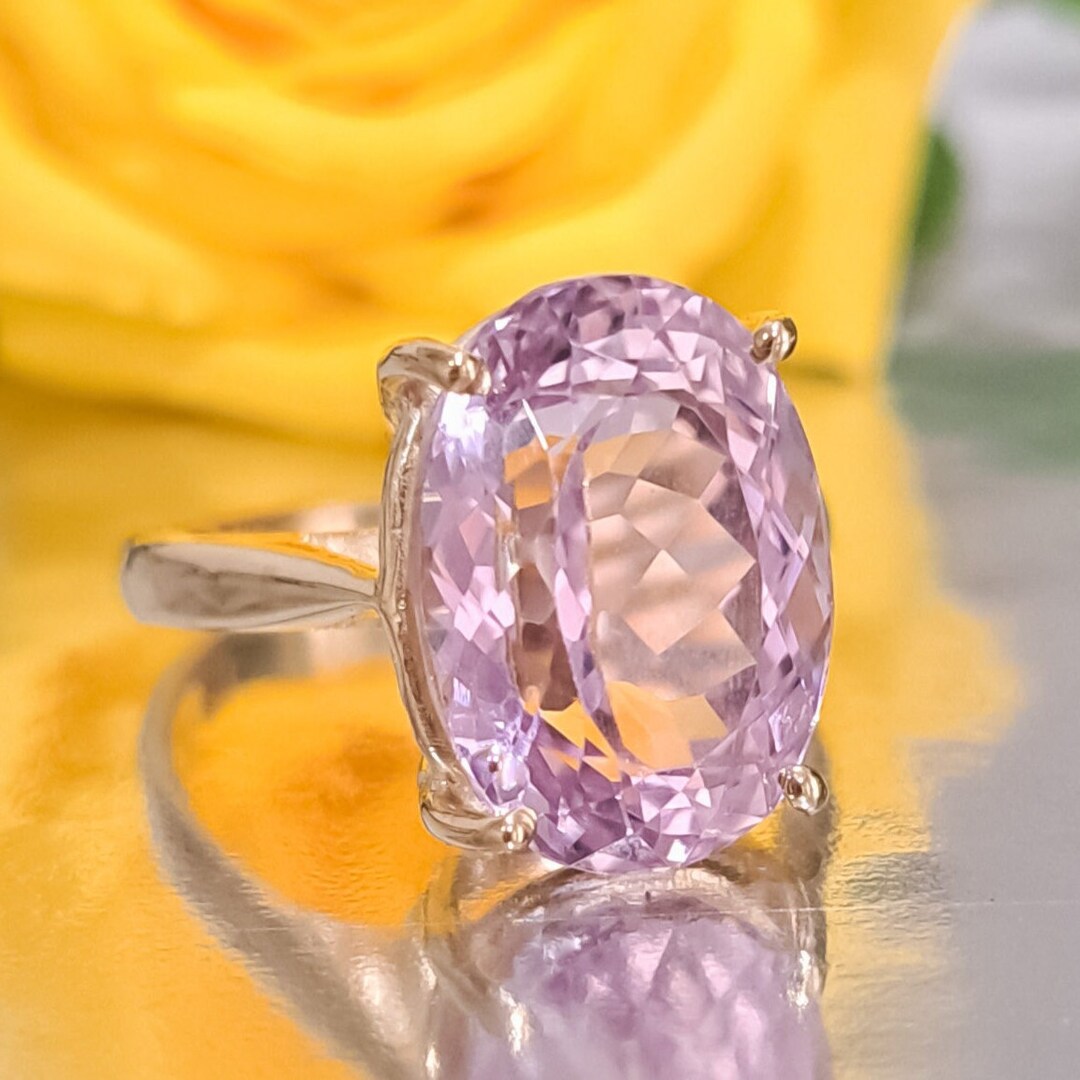 Pink Kunzite Ring 14k Solid Gold 10.50 Carat Natural Kunzite Solitaire