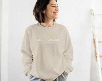 Sudadera Lake Norman Cuello redondo Lake Norman Regalo Estético Sudadera de viaje Regalo de gran tamaño para ella Sudadera vintage Lake Nor