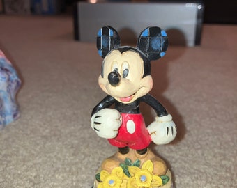Disney Showcase Collection Mickey Mouse Figurine