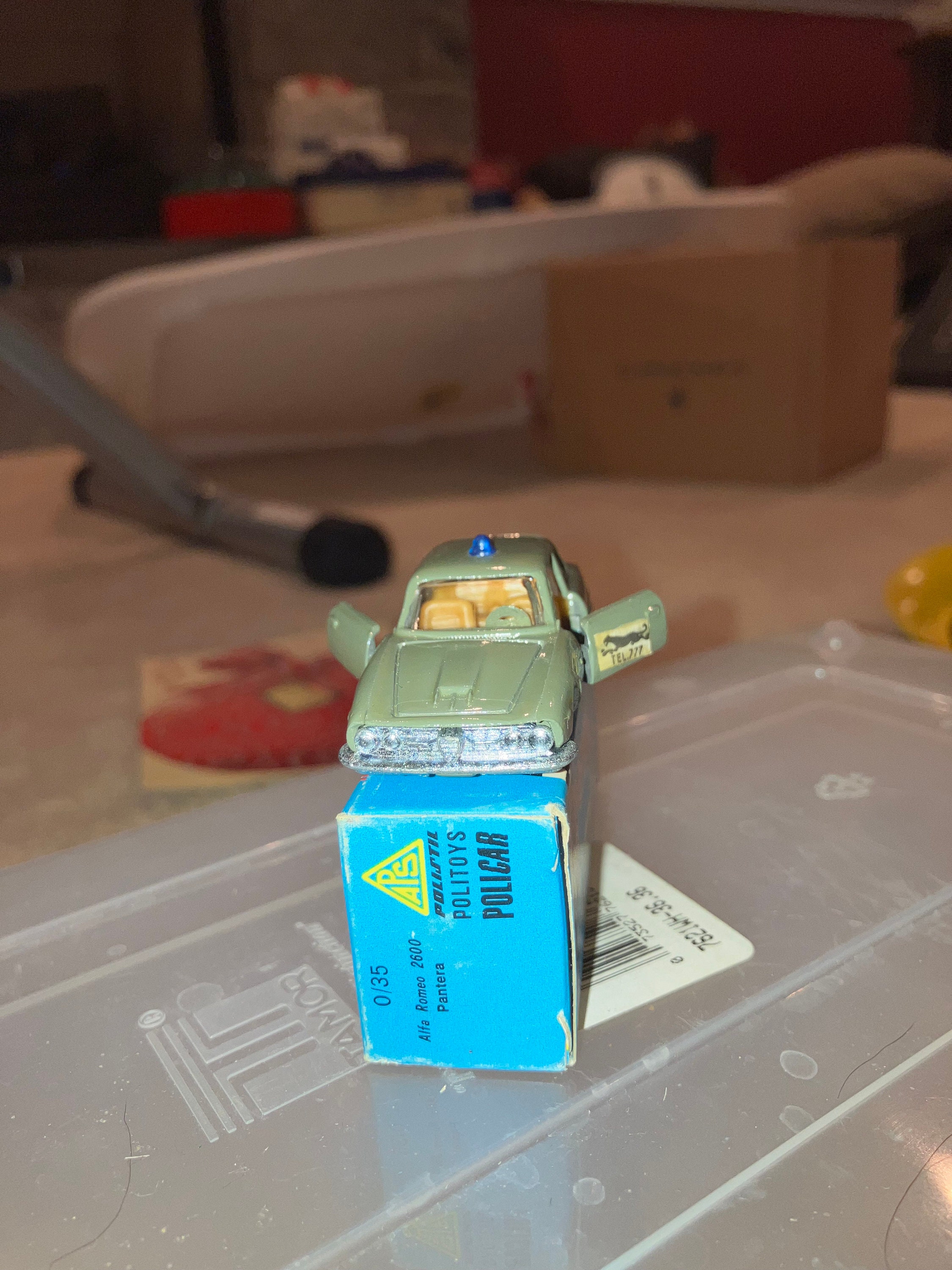 Miniature Penny 1/66 – Alfa Romeo Pantera, échelle 1:66, Neuve