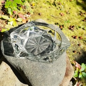 Vintage Ashtray Retro Glass Tobacciana