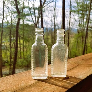 Antique Glass Bottles Sauers Extract Clear Glass
