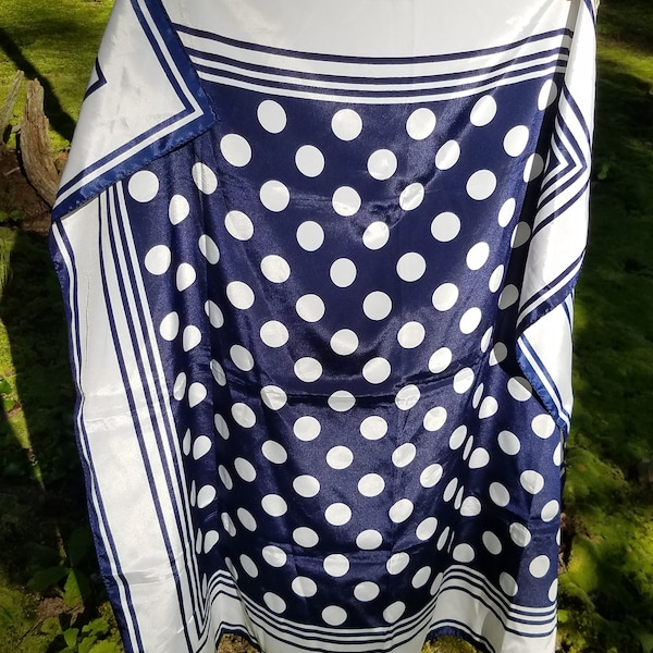 Echarpe vintage à pois bleu marine et blanc