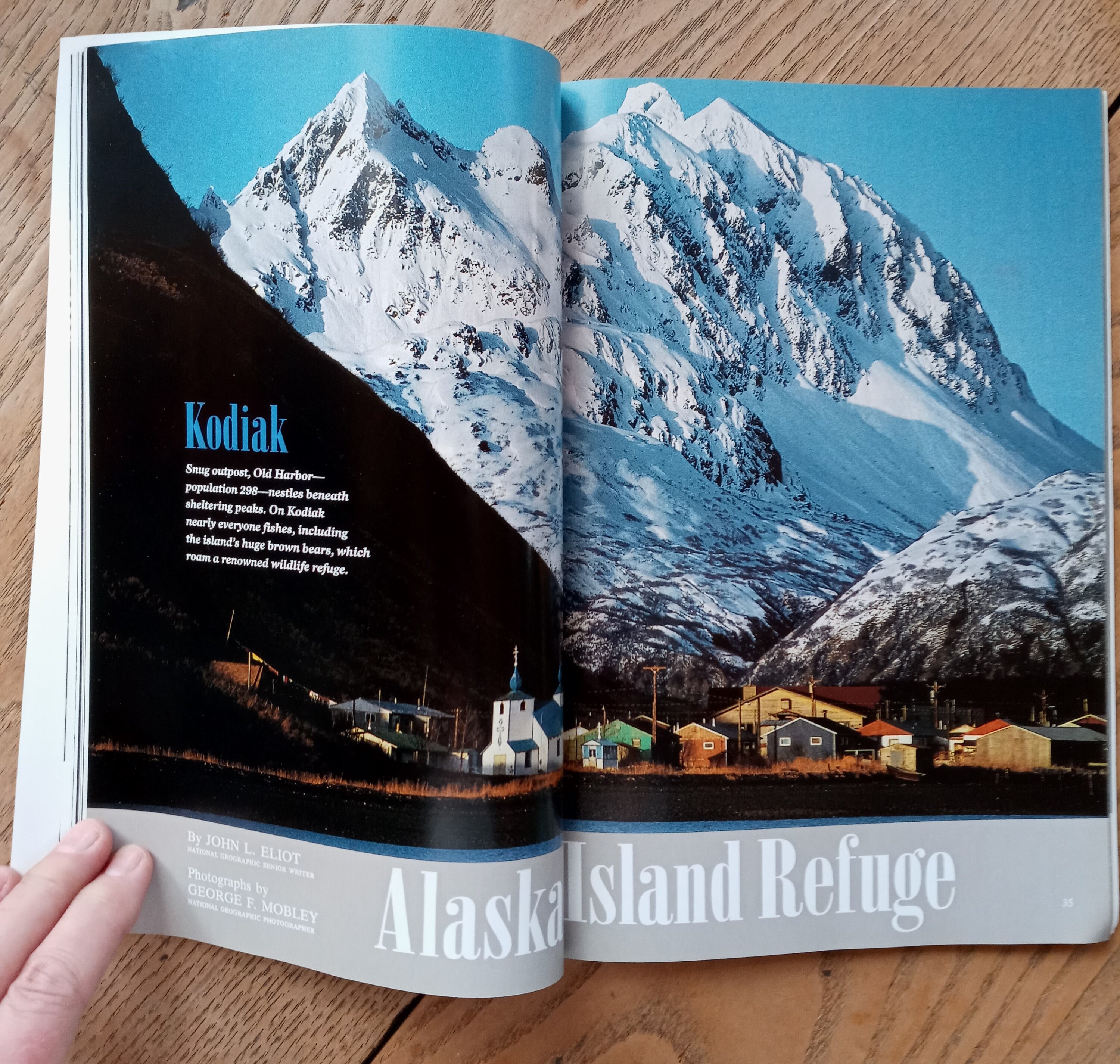 National Geographic Magazine November 1993 Vol 184 No 5 the Red