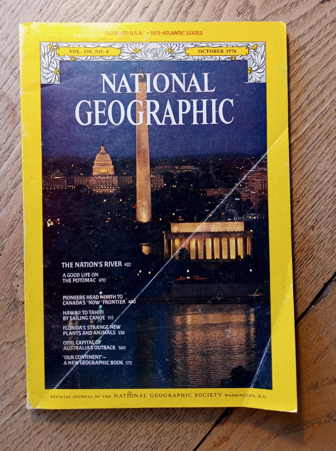洋書 National Geographic THE UNITED STATES OF National Geographic. the United States of America by Joe