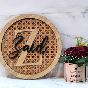 Targa con nome per bambino in rattan / Decorazione murale personalizzata per la cameretta dei bambini in stile boho / Targa personalizzata per annuncio di nascita
