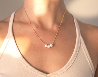 Real Freshwater Three Pearl Dainty Necklace, Gold Filled Snake Chain Necklace, Simple Pearl, Bridesmaid Gift