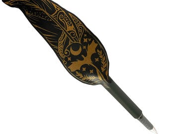 Fantasy Faux-Leather Quill Pen | Refillable Ballpoint Feather Pen for Writers, Cosplay & Magical Gifts