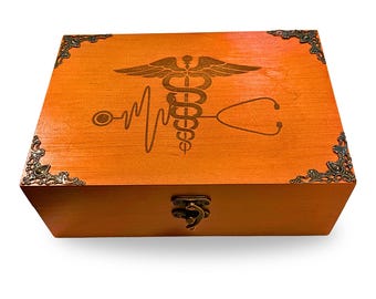 Personalized Maple Wood Keepsake Box – Medical Gift for Doctors & Nurses – Laser Engraved Caduceus Design