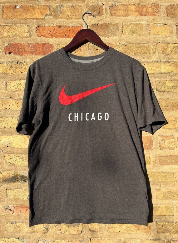 Vintage Chicago Nike Swoosh Gray L